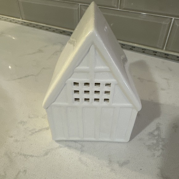 Crate & Barrel White Ceramic Christmas Tavern 2024  Tealights Retired - Picture 4 of 8